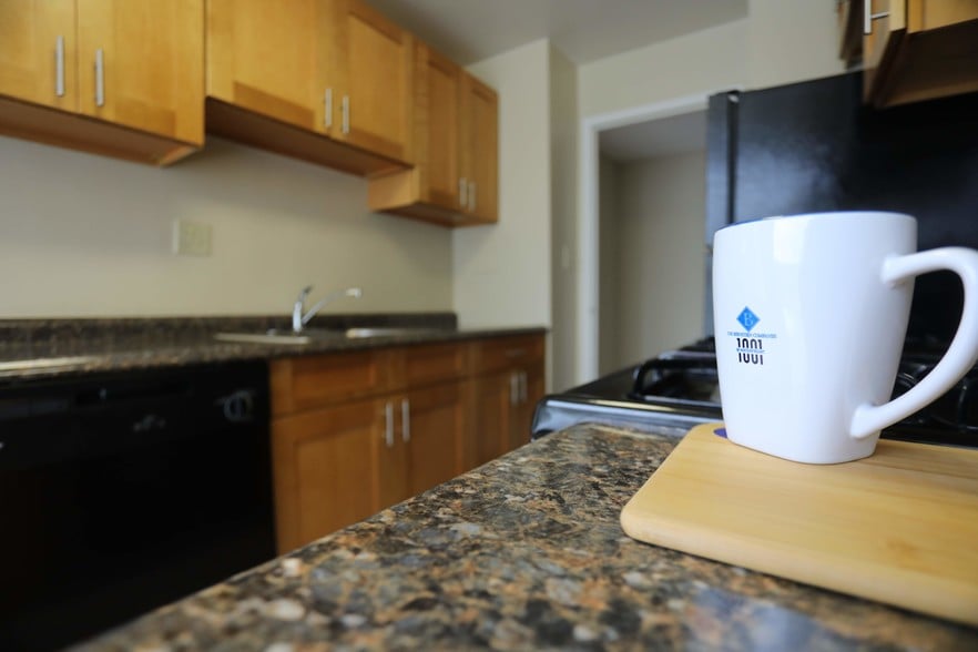 Building Photo - 1001 @ Waterfront