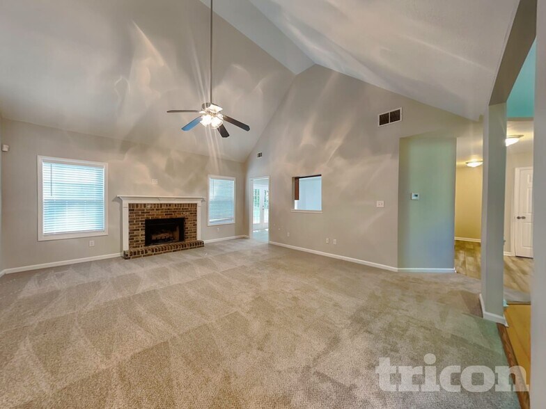 Building Photo - 45 Pebble Creek Dr