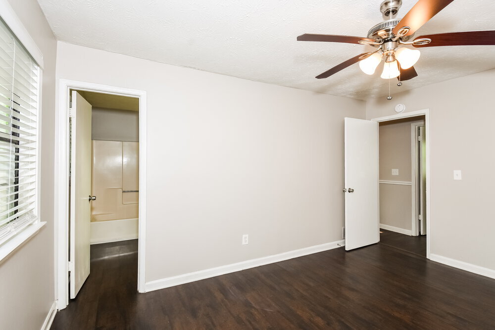 Building Photo - 1620 Olde Spring Trail