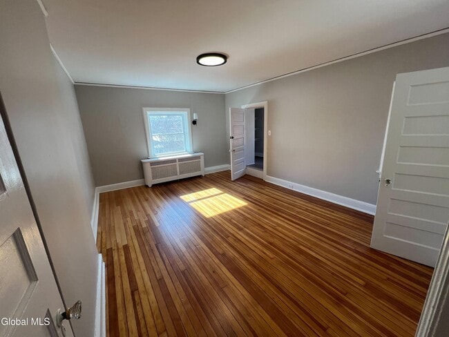 Building Photo - 326 State St