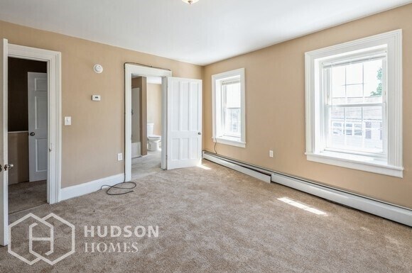 Building Photo - NOW AVAILABLE! 12 Westerlo St, Coeymans, N...