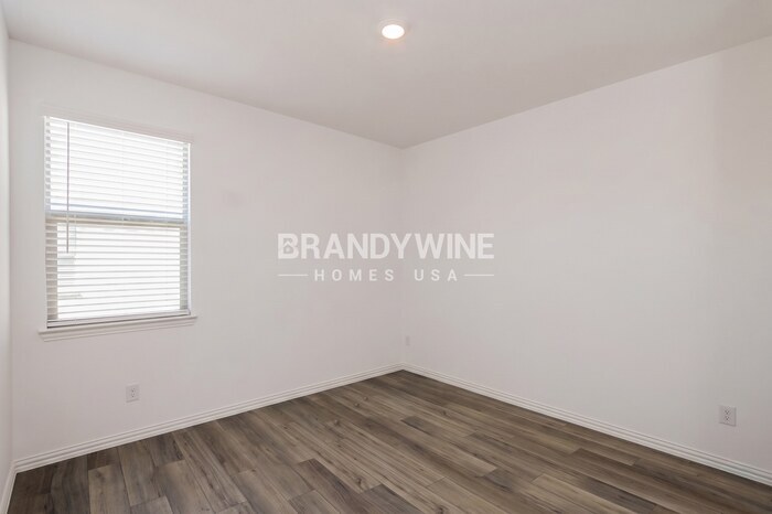 Building Photo - 122 Jenkinson Dr
