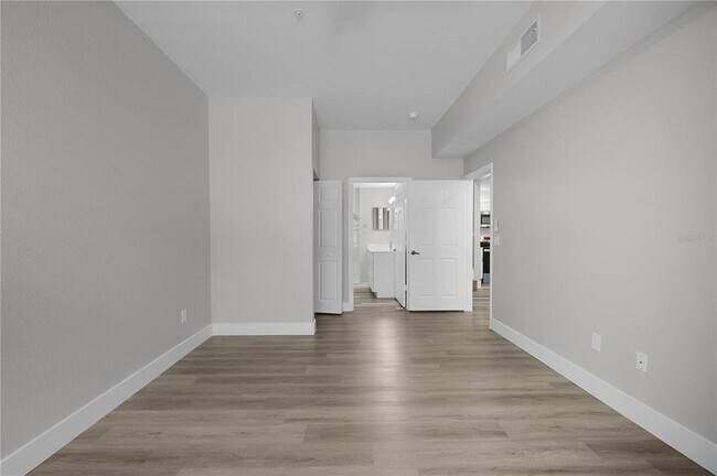 Building Photo - 4007 Venetian Bay Dr