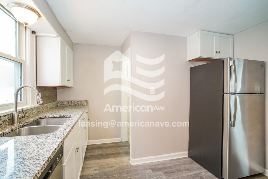 Building Photo - 754 McKinley Ave