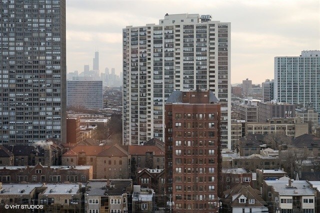 Building Photo - 720 W Gordon Terrace