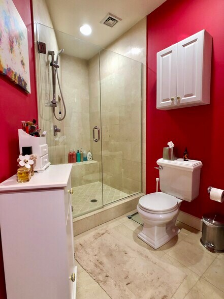 Building Photo - 408 Columbus Ave