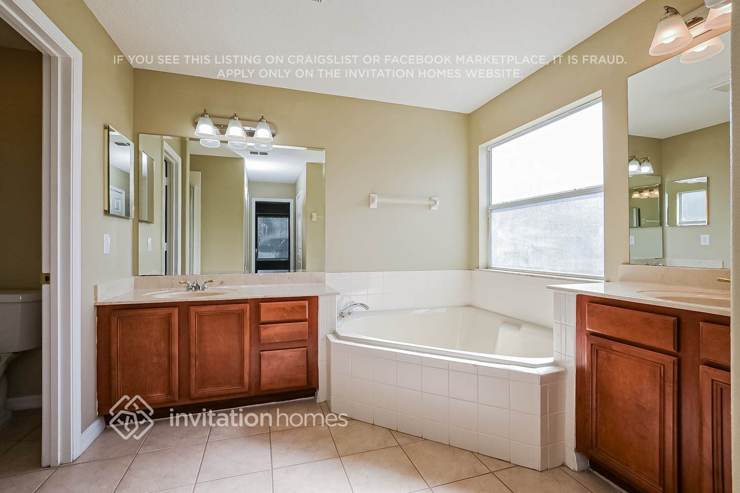 Building Photo - 14612 Chloe Ct