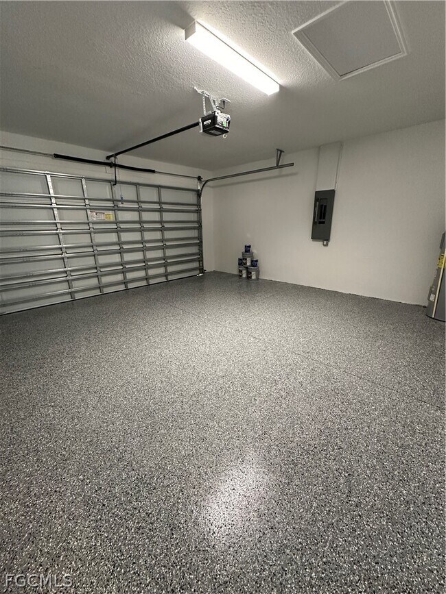 Building Photo - 1301 NW 16th Terrace