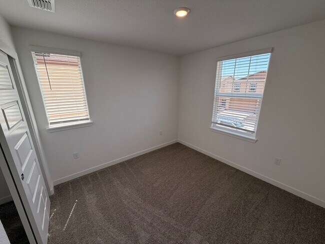Building Photo - 12629 Hereford Ave
