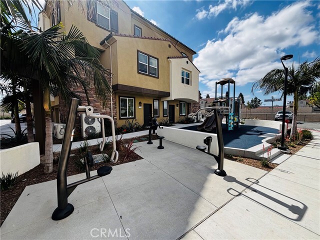 Building Photo - 2450 E Agave St