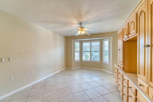 Building Photo - 4593 S Flaming Arch Dr