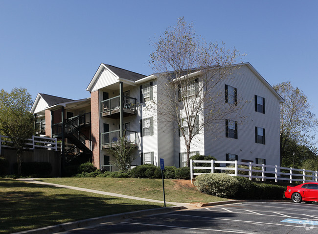 Primary Photo - Chroma Park Apartments