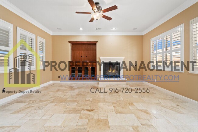 Building Photo - Stunning Custom 5-Bedroom, 3-Bath Home in ...