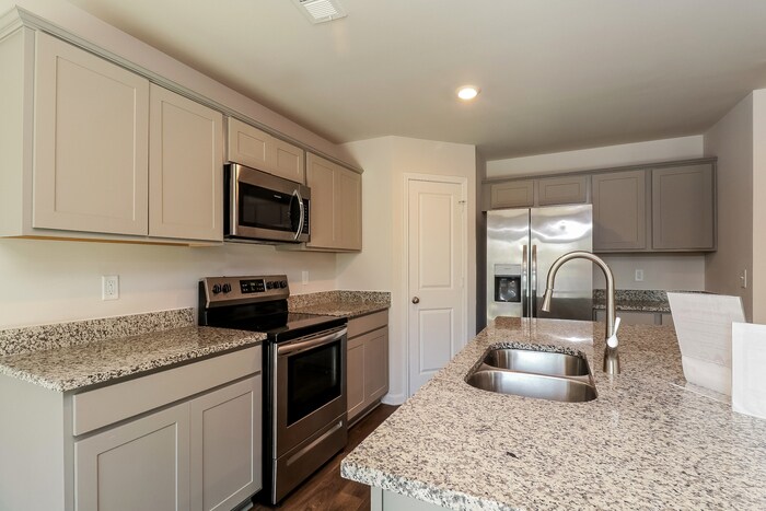 Building Photo - 304 Crooked Pne Ct