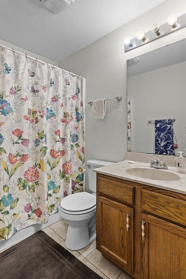 Building Photo - 116 Bayhill Blvd