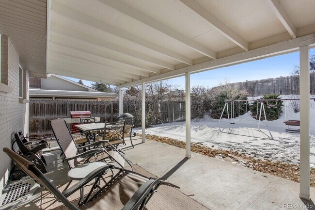 Building Photo - 3850 W Radcliff Ave