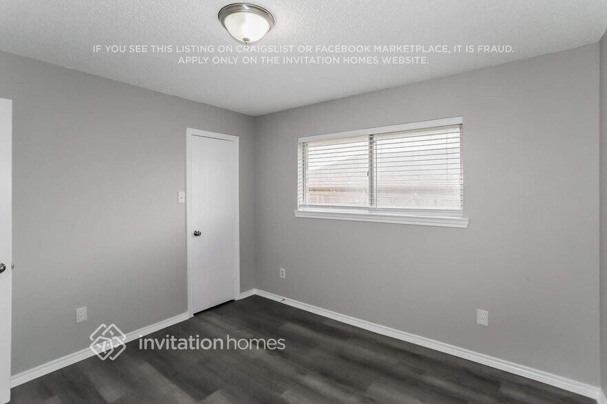 Building Photo - 1312 Tierra Calle