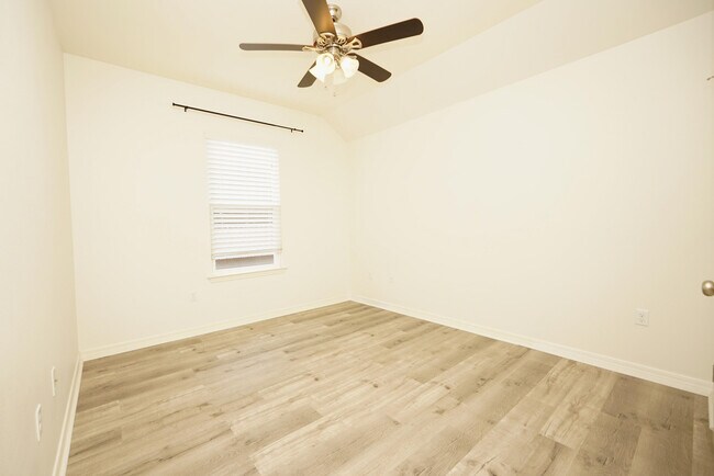 Building Photo - 1305 Finck Rd