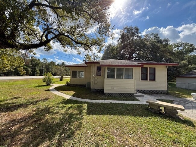 Building Photo - 8469 Cobb Rd