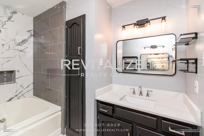 Building Photo - 2949 Cloverland Ct