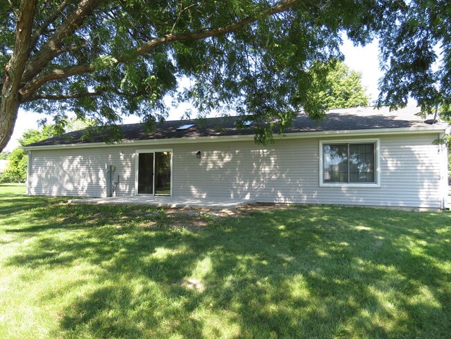 Building Photo - 3451 Waterford Way