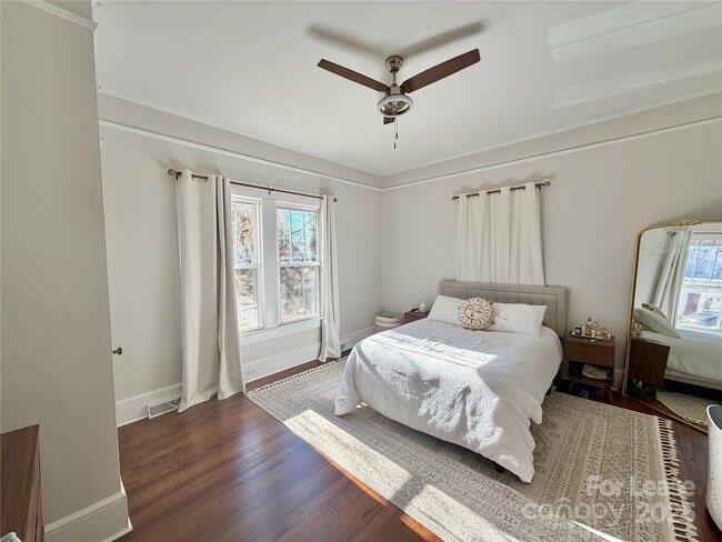 Building Photo - 120 S East Ave