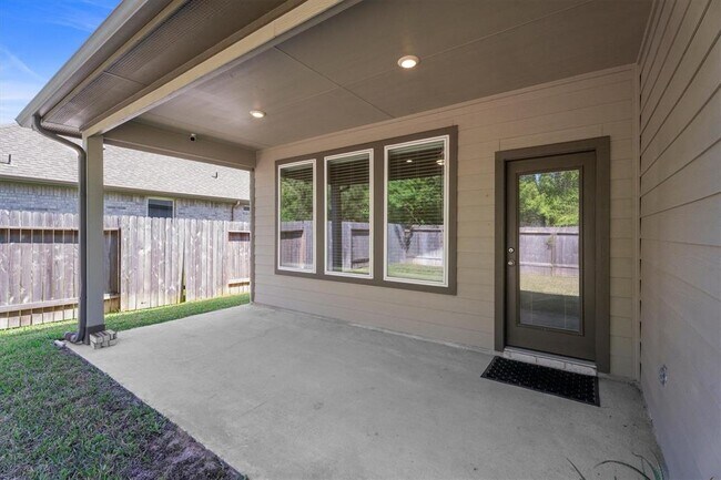 Building Photo - 14334 Winema View Ln