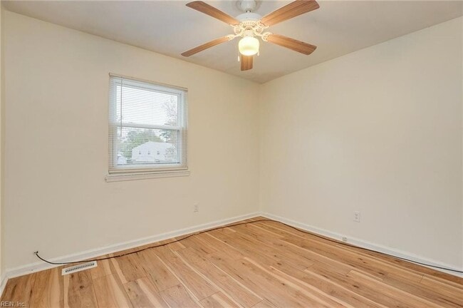 Building Photo - 3257 Yorkborough Way