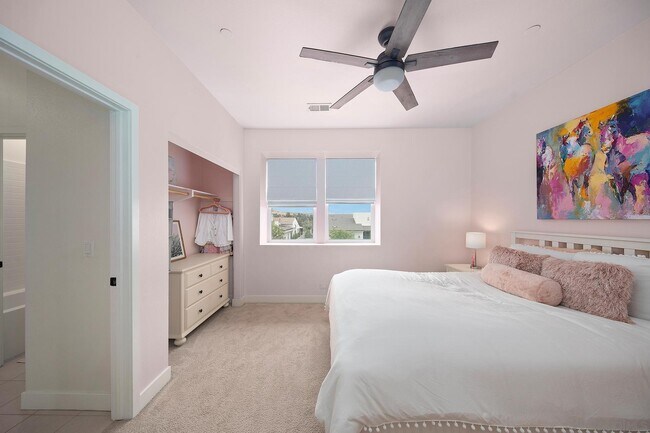 Building Photo - 8850 Weston Rd