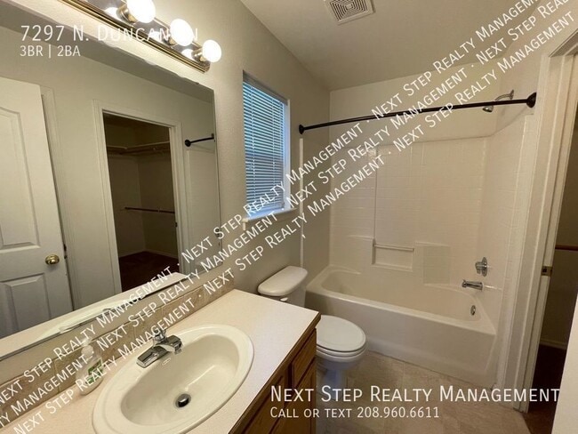 Building Photo - 3 Bed 2 Bath - NO SECURITY DEPOSIT REQUIRED!