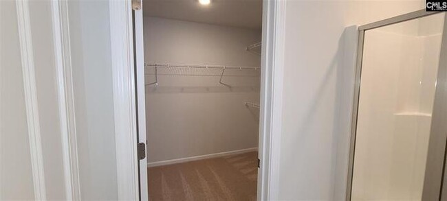 Building Photo - 428 Mahasset Court