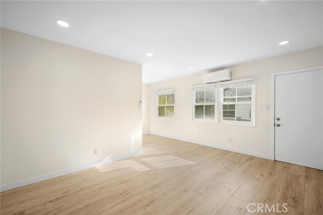 Building Photo - 10230 Silverton Ave