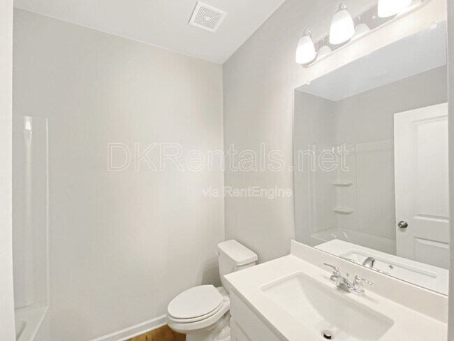 Building Photo - 273 Summerwood Ln