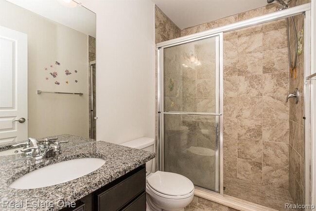 Building Photo - 124 Oakland Crest Dr