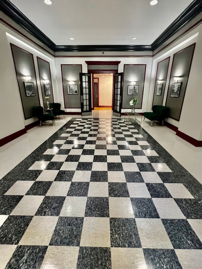 Building Photo - Spring Garden Apartments