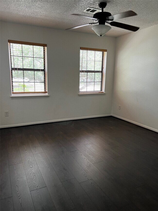 Building Photo - 14304 Misty Meadow Ln