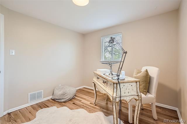 Building Photo - 4315 Newland St