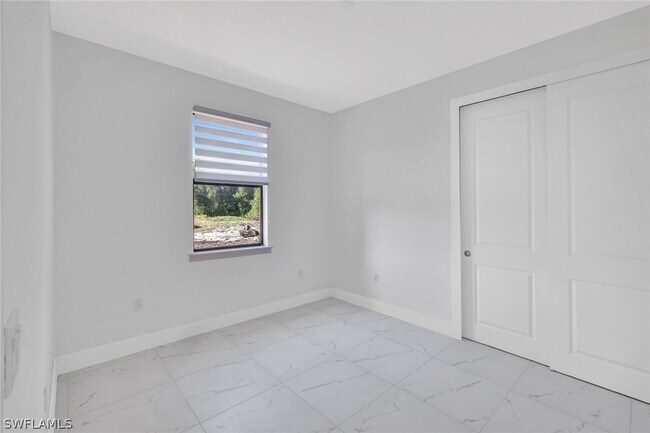 Building Photo - 430-432 Bell Blvd