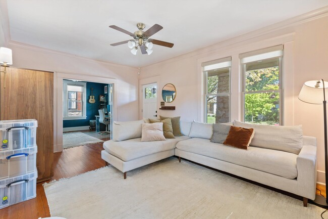 Building Photo - 1621 Linden Ave