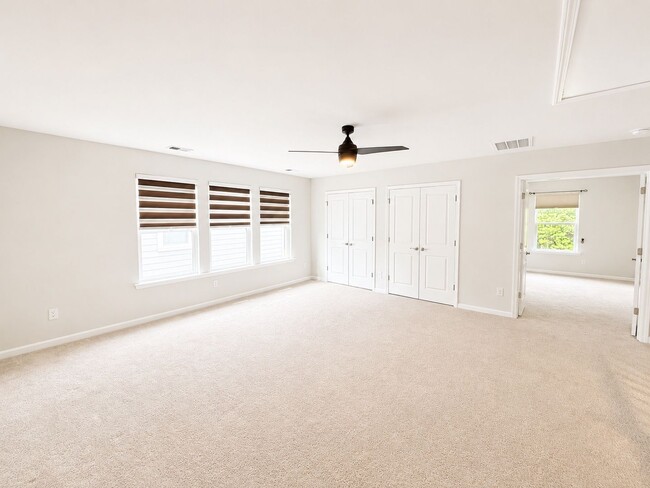 Building Photo - 119 Cherry Grv Dr
