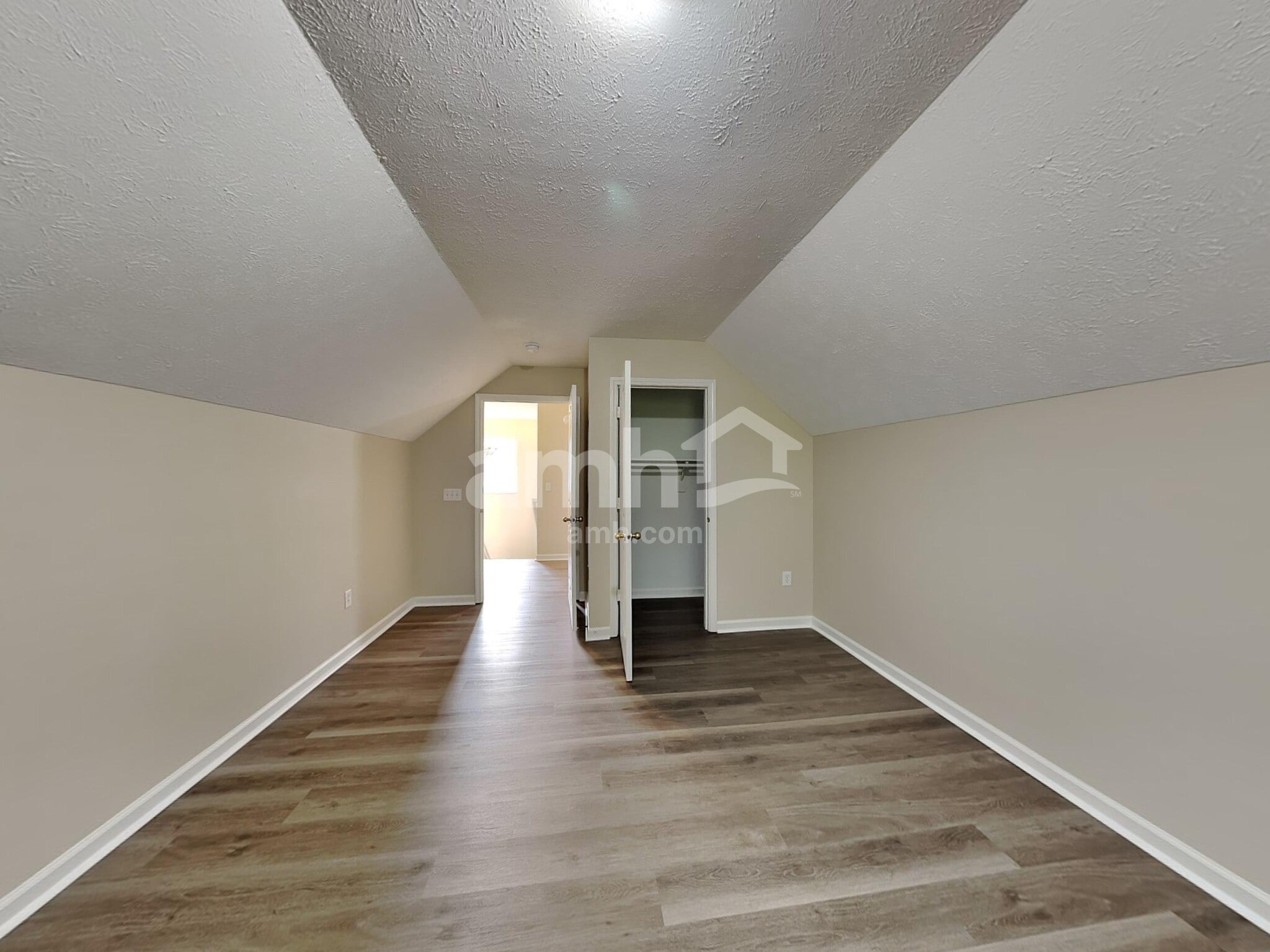 Building Photo - 18097 Kinder Oak Dr