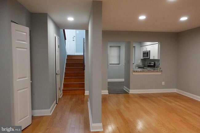 Building Photo - 1325 13th St NW