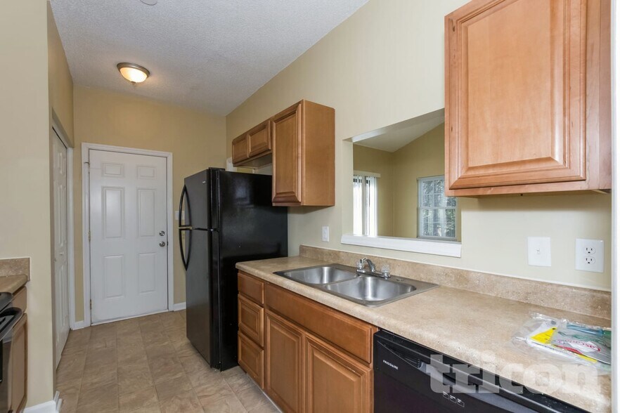 Building Photo - 8608 Quarry Rd