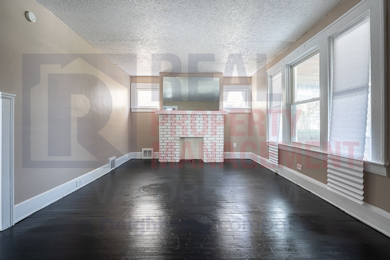 Building Photo - 15714 Huntmere Ave