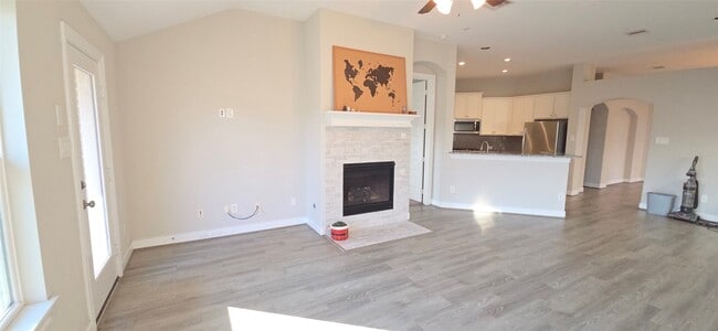 Building Photo - 15715 Marberry Dr