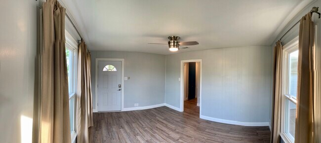 Building Photo - 1300 Barnes Ave