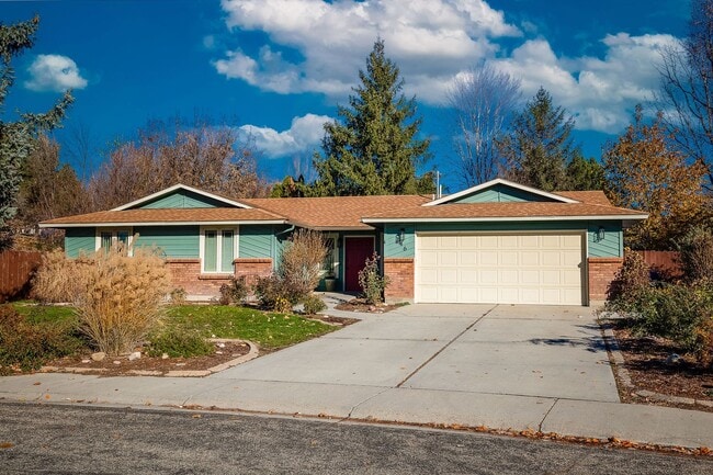 Primary Photo - Heart of Eagle 4 Bed 2 Bath Home