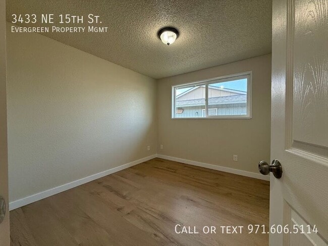 Building Photo - 3433 NE 15th St