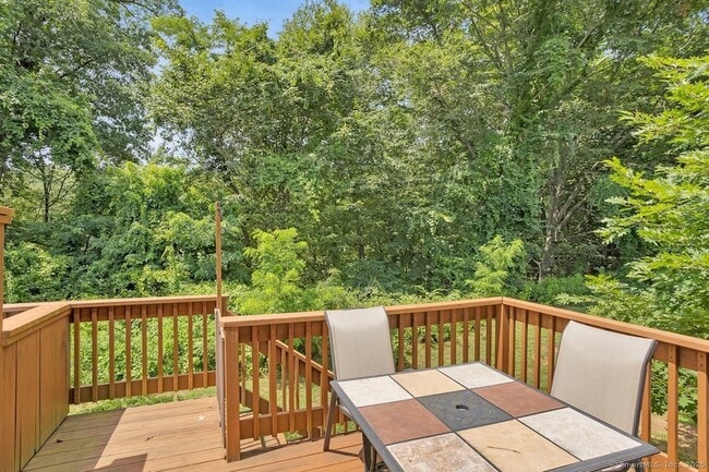 Building Photo - 141 Brighton Cir