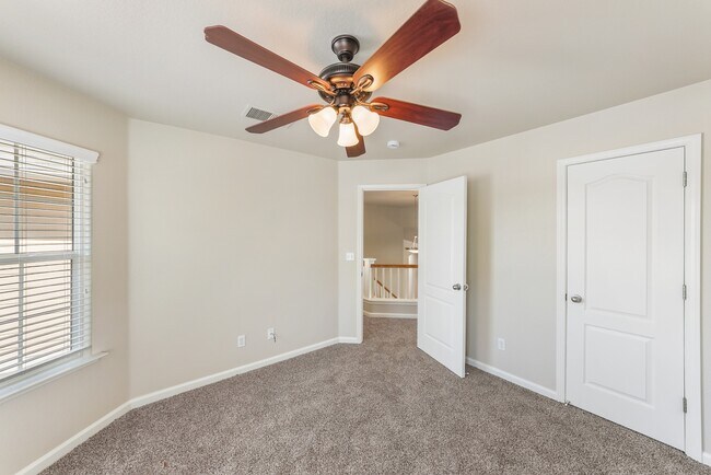 Building Photo - 1022 Prosperity Dr